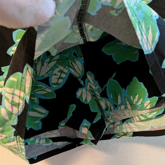 New York & Company Skirt With Shorts - Picture 3 of 4